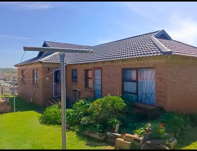 4 BEDROOM HOUSE FOR SALE IN MOSSEL BAY EXT 26
